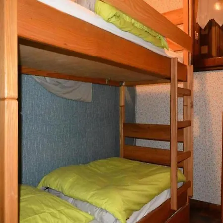 Venay 1 Apartment